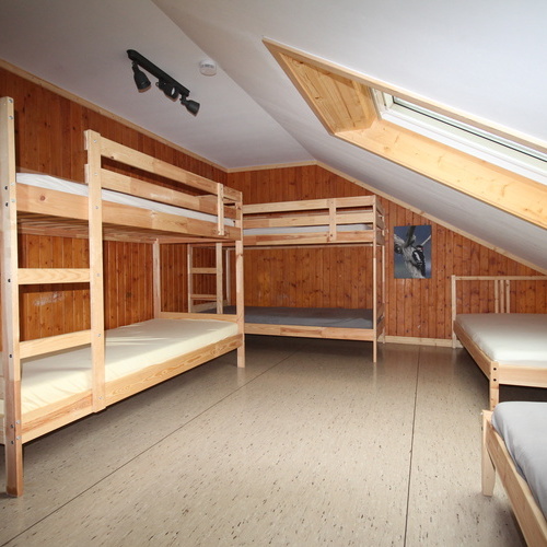 6er Zimmer im Dachgeschoss - 